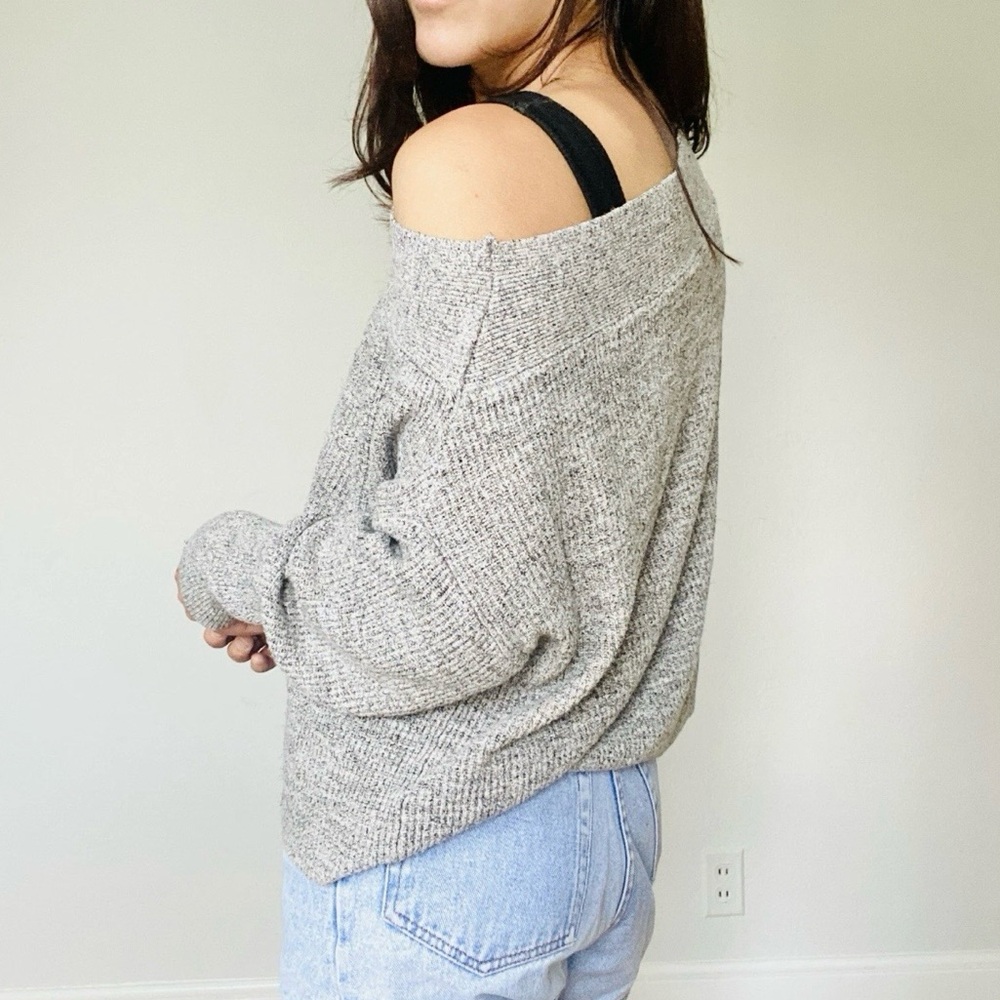 Free people bateau neckline